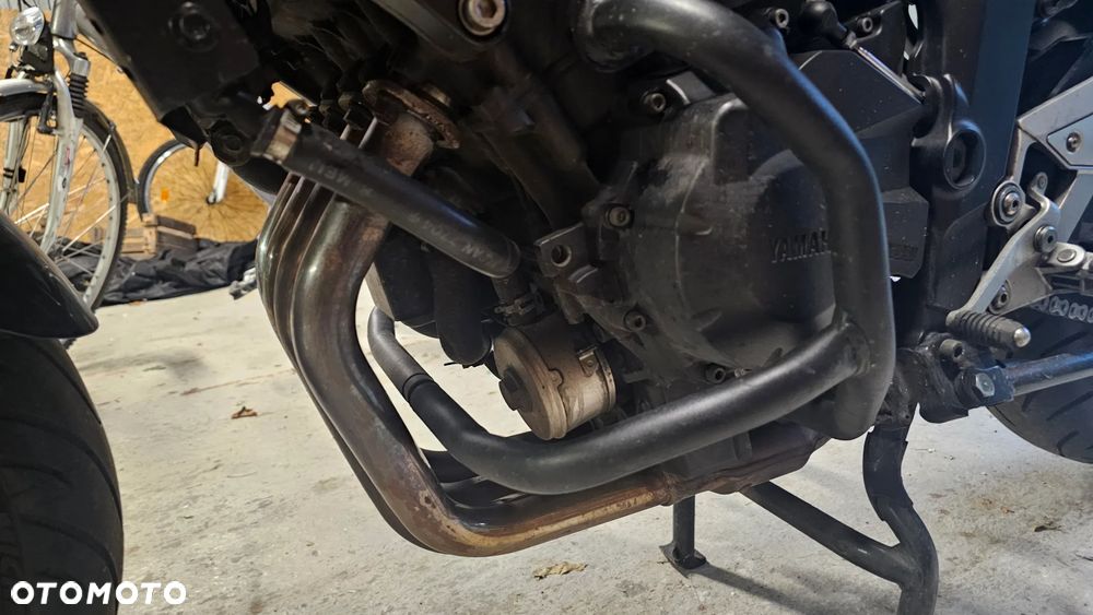 Yamaha FZ6 - 9
