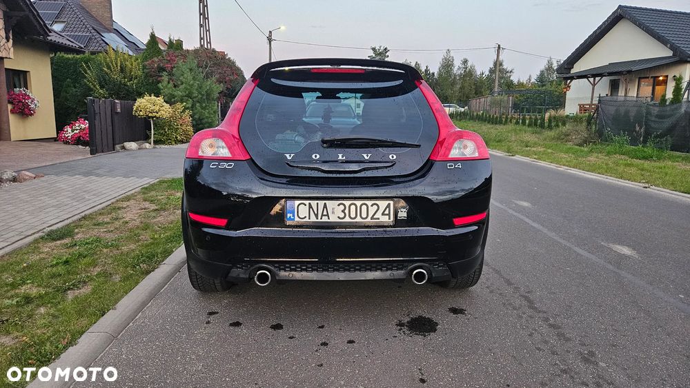 Volvo C30 D4 R-Design - 4