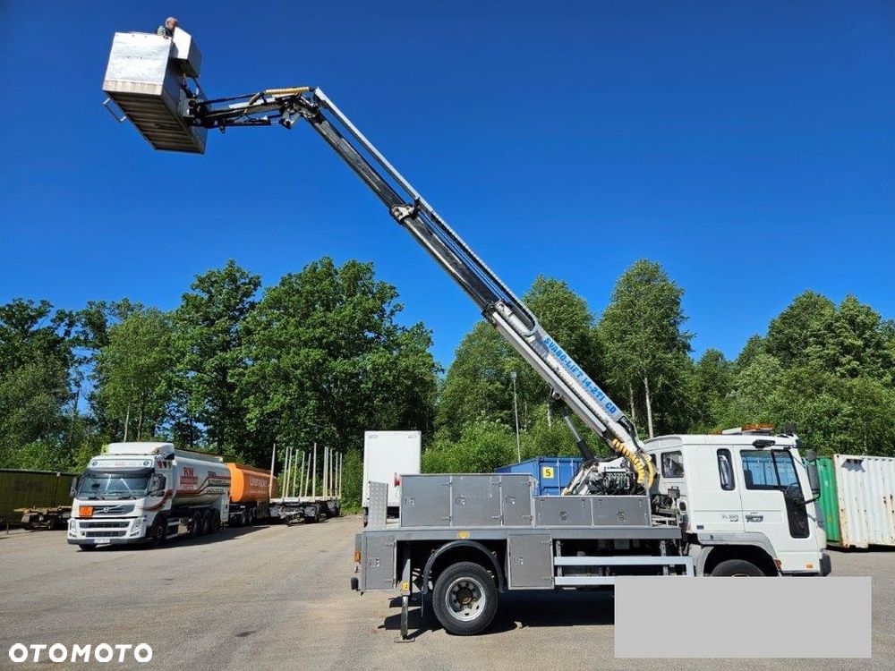 Volvo FL6 - 8