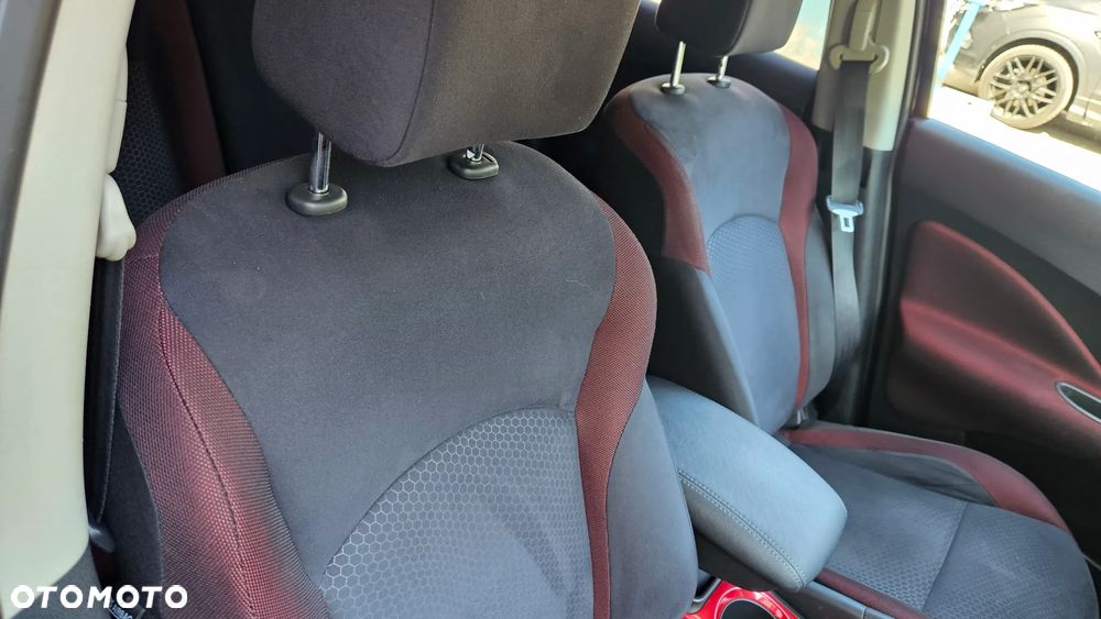 Nissan Juke 1.6 DIG-T ALL-MODE 4x4i CVT Shiro - 22