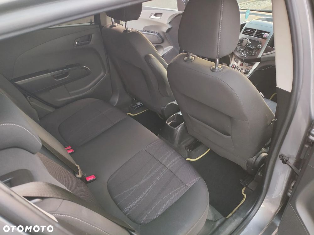 Chevrolet Aveo 1.3 D LTZ - 16