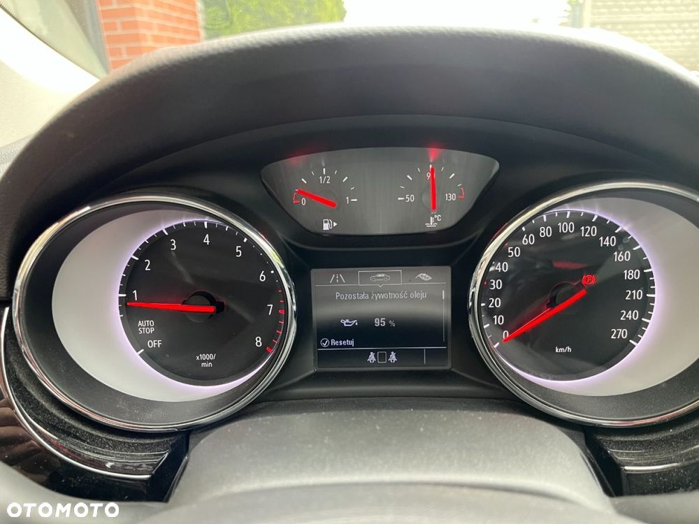 Opel Astra 1.2 T Ultimate S&S - 10