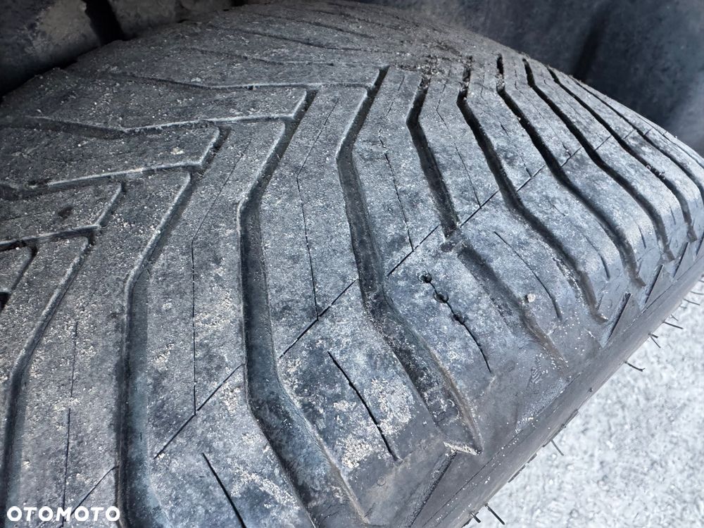 Citroën DS4 Cross 1.6 BlueHDi Be Chic S&S EAT6 - 27