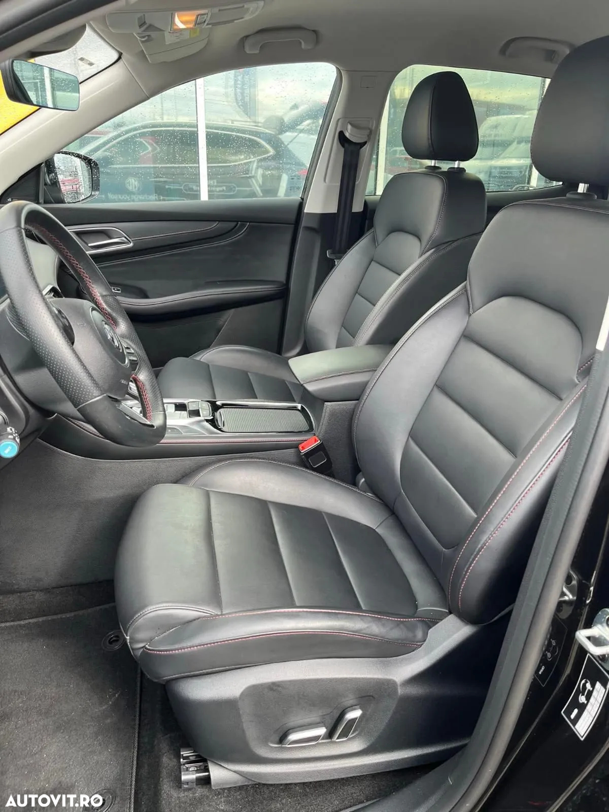 MG EHS 1.5 T-GDi AT PHEV Excite - 14