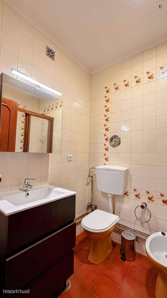 Quarto - localizado em Olivais Coimbra - Grande imagem: 5/8