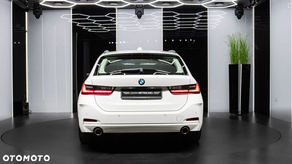 BMW Seria 3 318i Sport Line - 6