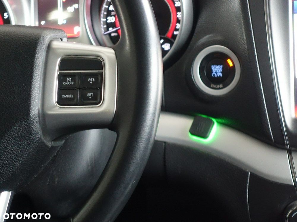 Fiat Freemont 2.0 Multijet Lounge AWD - 23