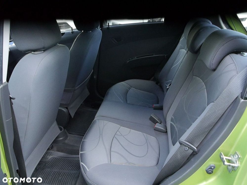 Chevrolet Spark 1.2 LT+ - 28
