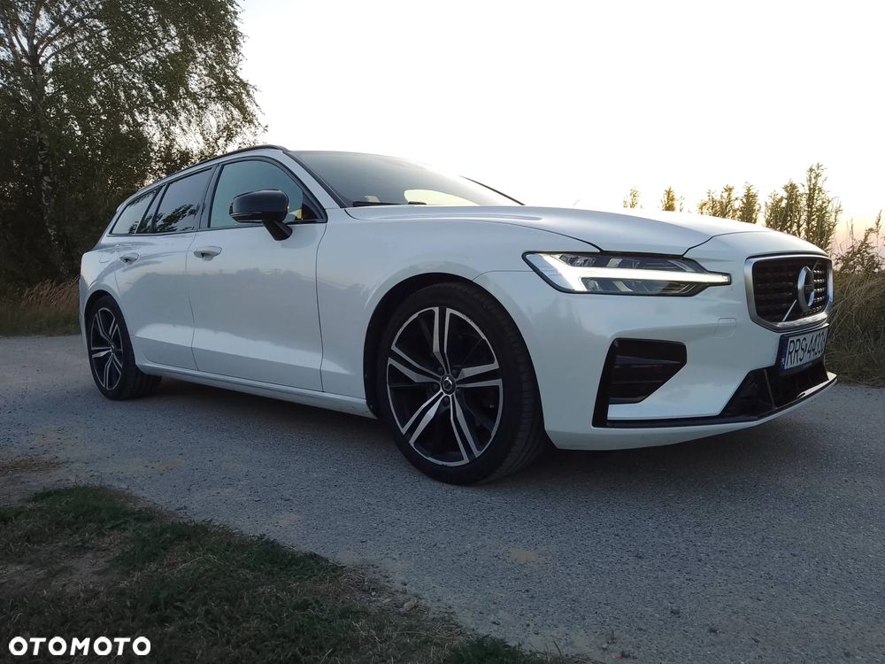 Volvo V60 T4 R-Design - 10