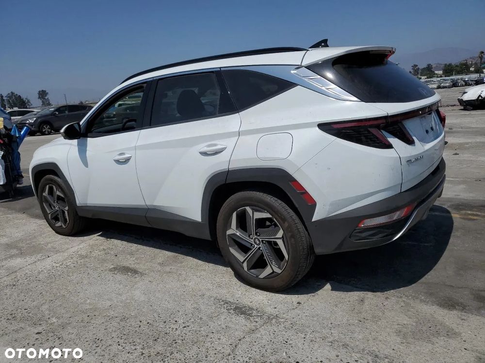 Hyundai Tucson - 2