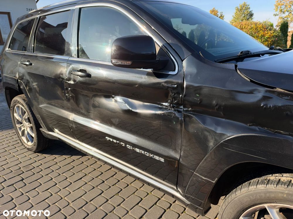 Jeep Grand Cherokee - 21
