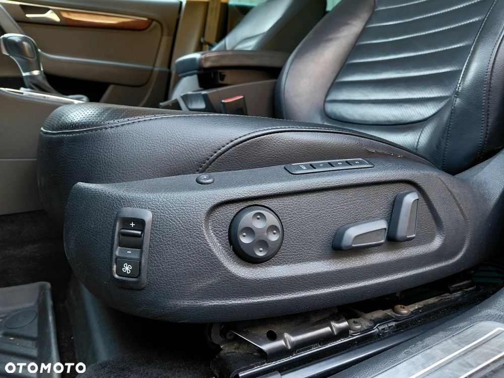 Volkswagen Passat - 20
