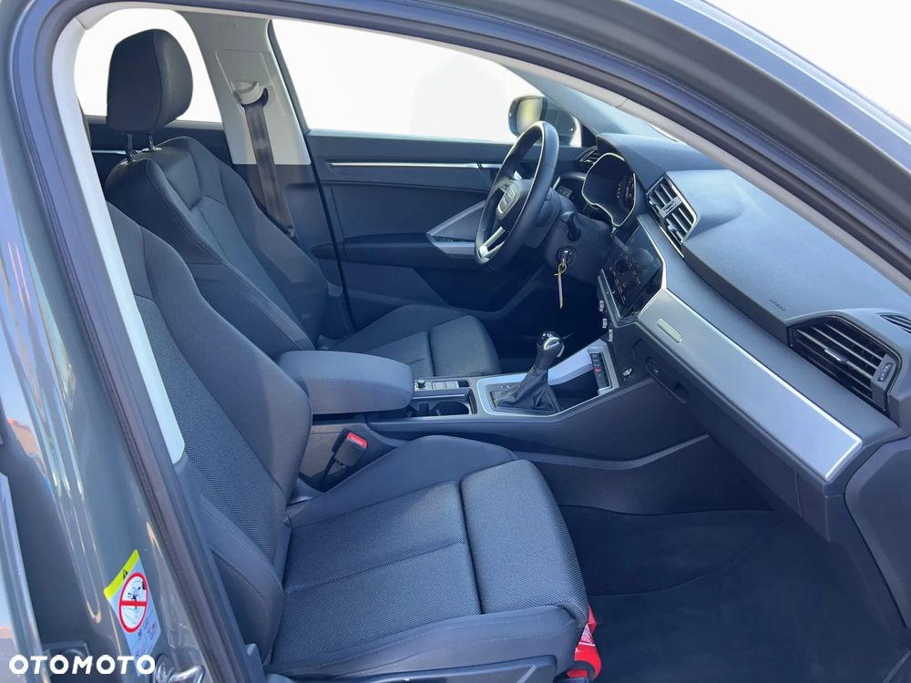 Audi Q3 35 TFSI mHEV S tronic - 16