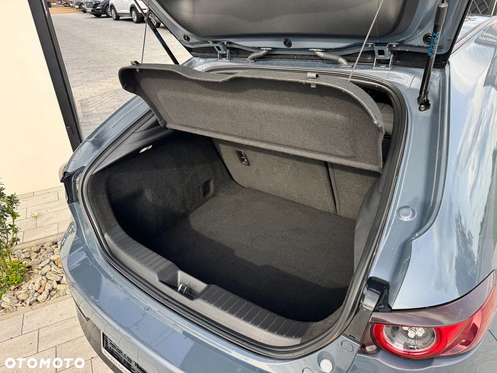 Mazda 3 SKYACTIV-G 2.0 M-Hybrid SELECTION - 23