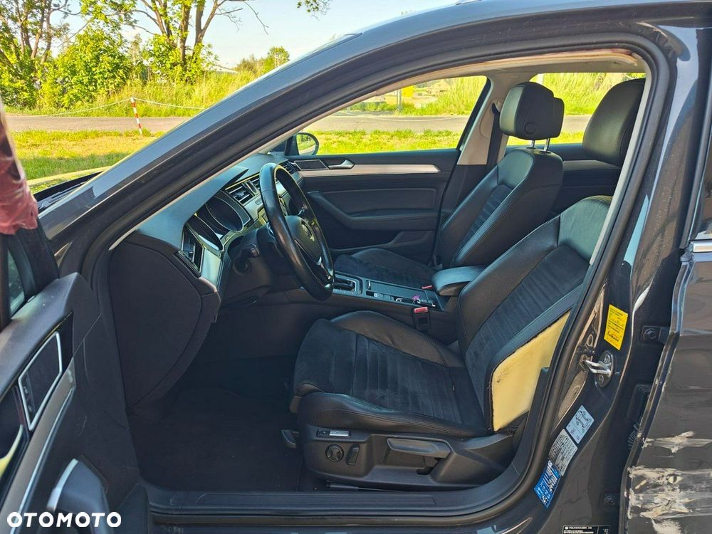 Volkswagen Passat - 10