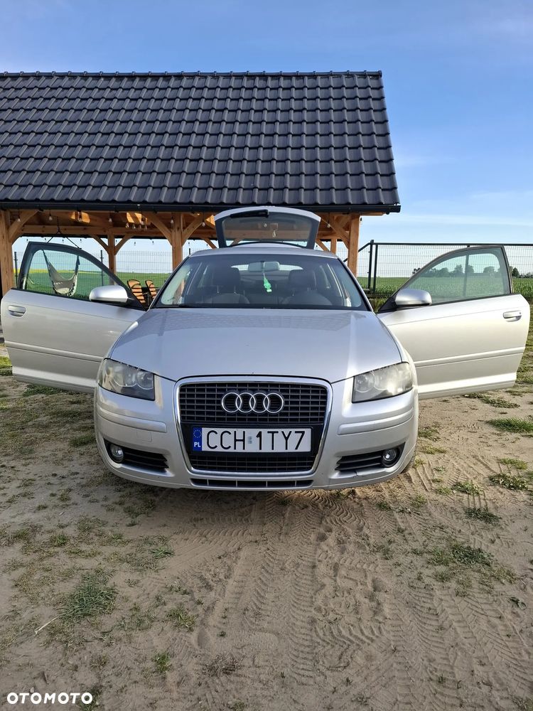 Audi A3 3-drzwiowe 1.6 Ambition - 8