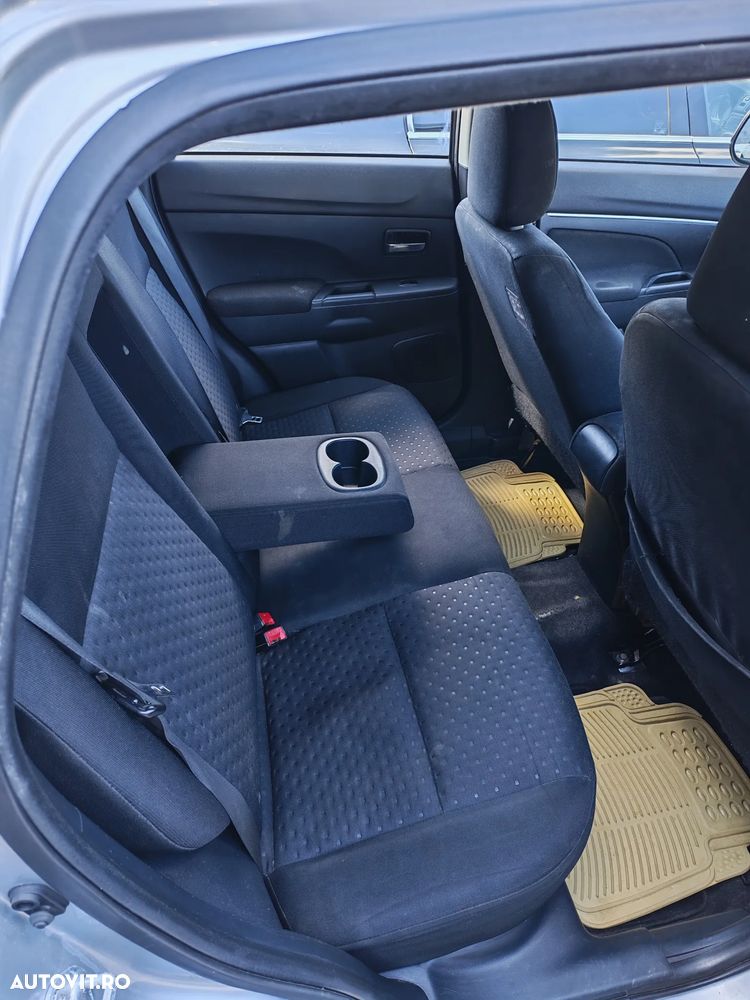 Mitsubishi ASX 1.8 DID 2WD Invite A13 - 4