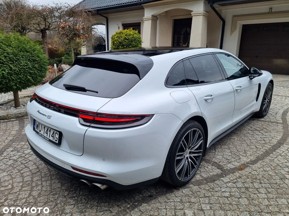 Porsche Panamera 4S Executive - 7