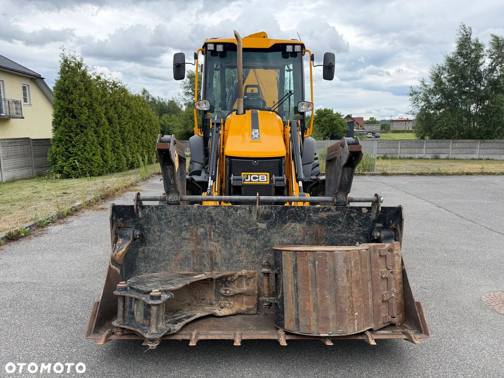 JCB 3CX PLUS AEC 1400Mth Salon PL - 7