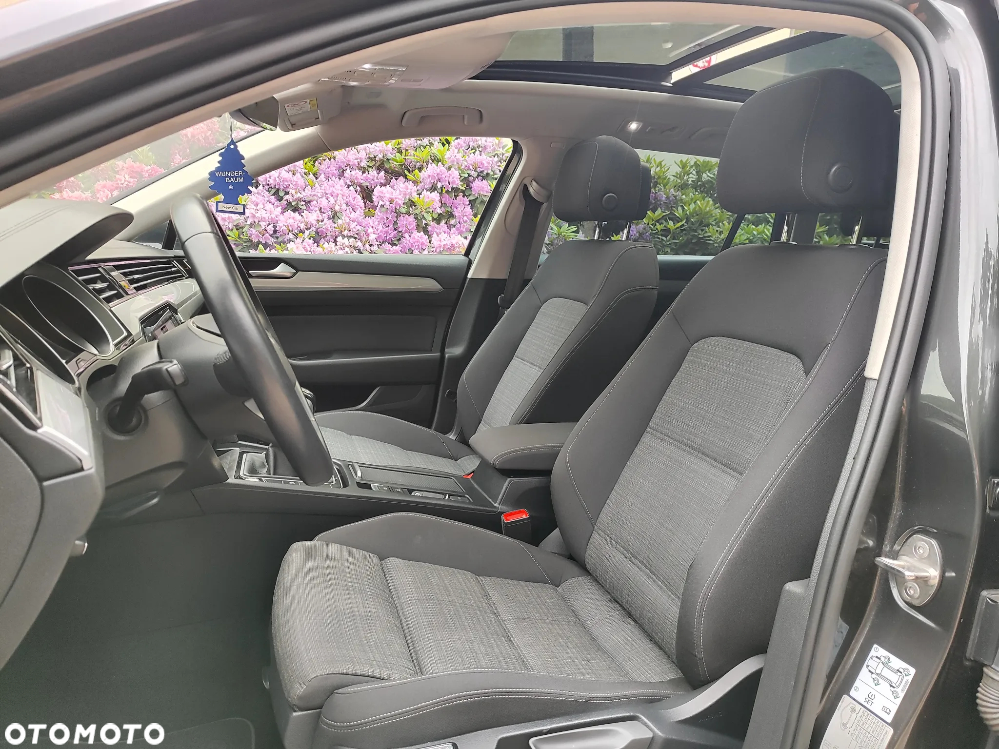 Volkswagen Passat Variant 2.0 TDI (BlueMotion Technology) Comfortline - 9