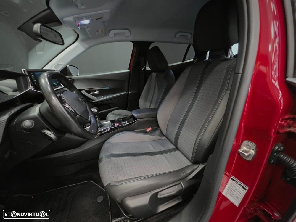 Peugeot 2008 1.2 PureTech Allure Pack - 20