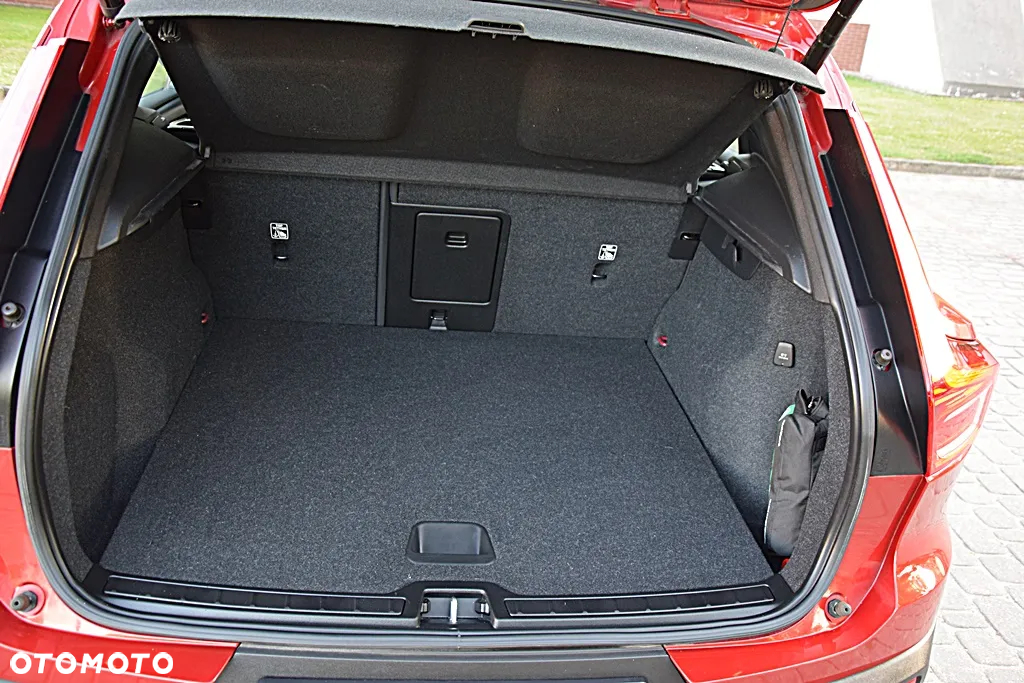Volvo XC 40 T2 Plus Bright - 22