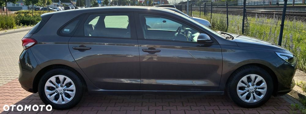 Hyundai i30 1.4 Classic + - 9