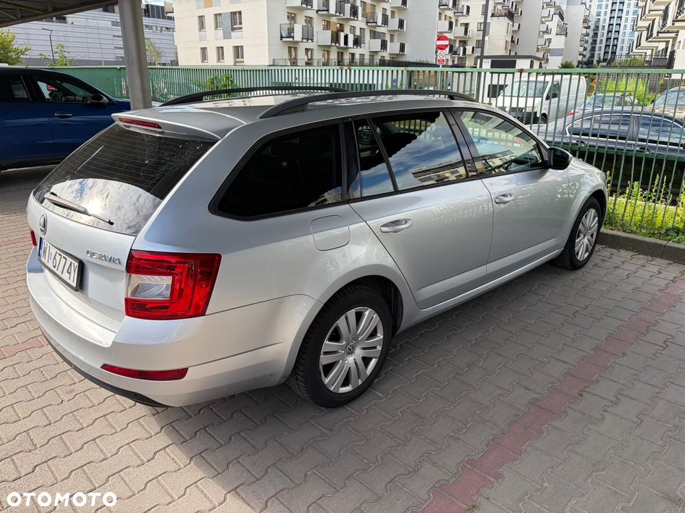 Skoda Octavia 1.4 TSI Edition DSG - 4