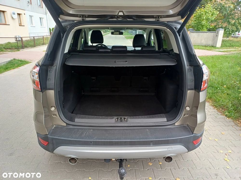 Ford Kuga 2.0 TDCi FWD Titanium - 16