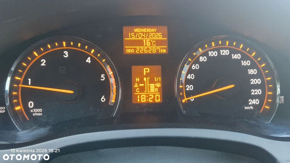 Toyota Avensis 2.2 D-4D Automatik Sol - 12