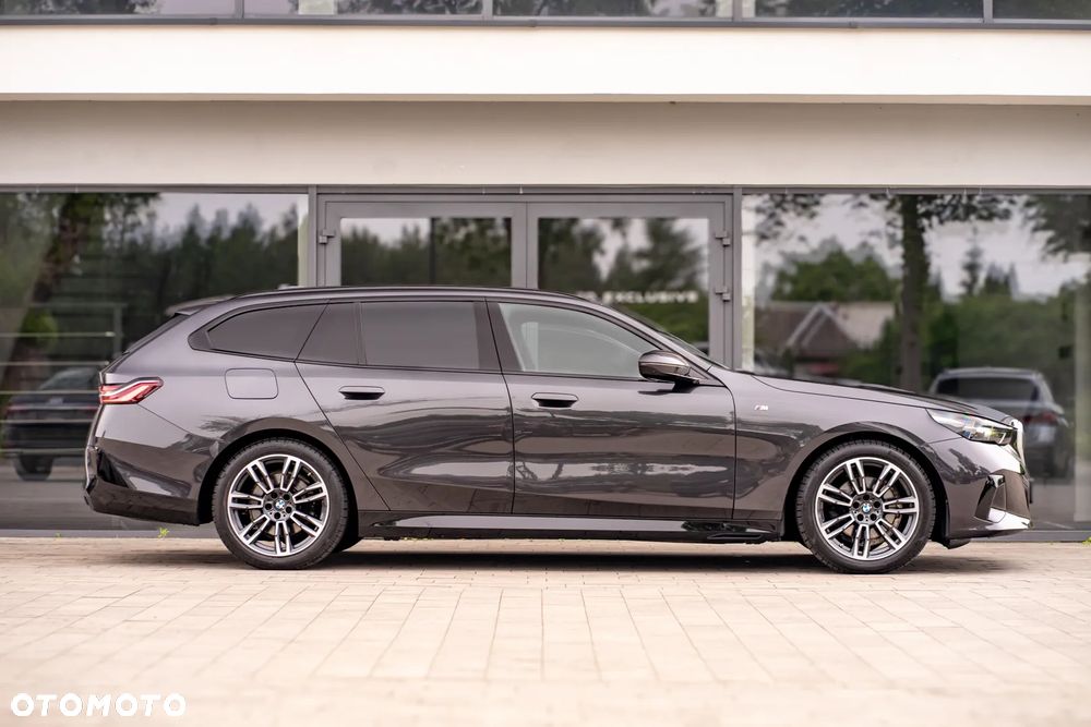 BMW Seria 5 520d xDrive mHEV M Sport - 12