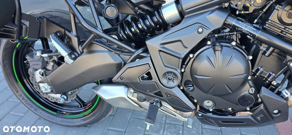 Kawasaki Versys 650 - 12