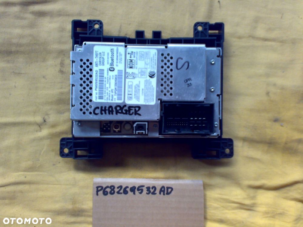 dodge charger 2015 - radio panel wyświetlacz p68269532ad - 2