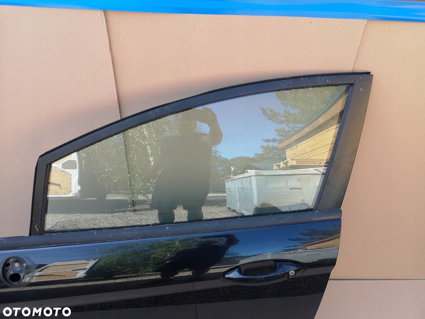 FORD FIESTA MK7 LIFT 08-17 DRZWI PRZEDNIE LEWE KOMPLETNE KOLOR D9 5 DRZWI - 4