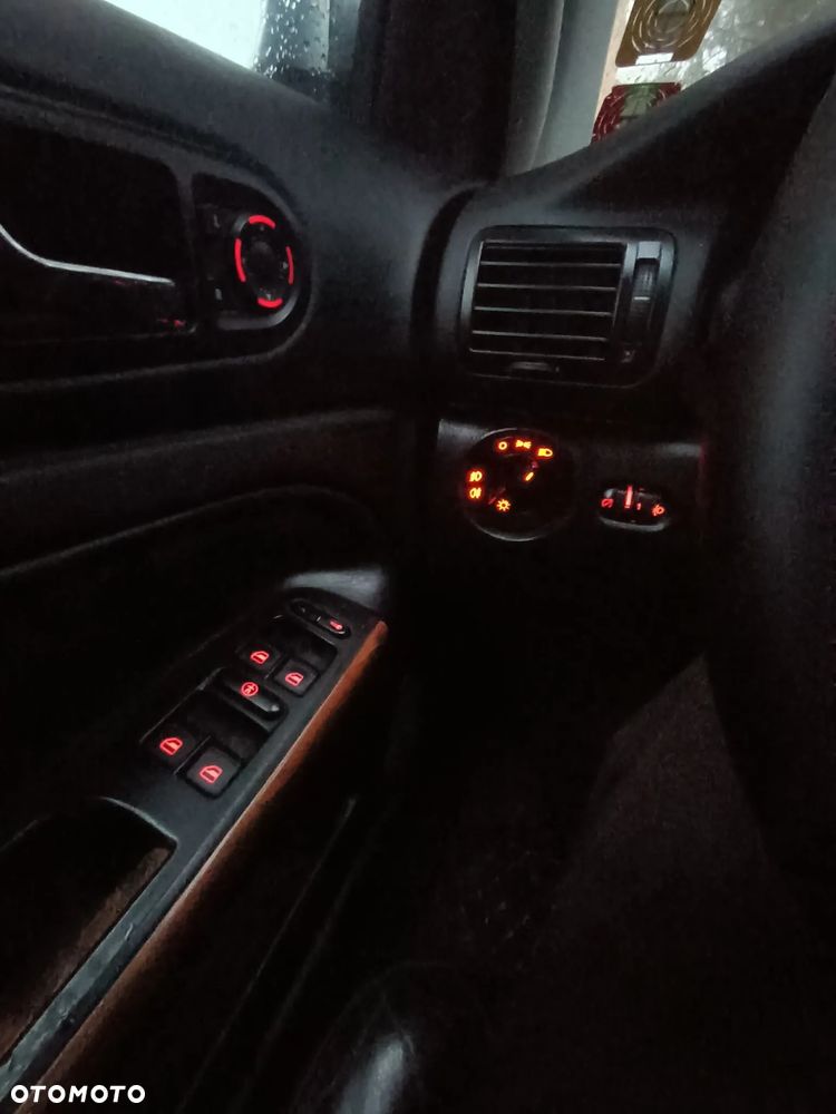 Volkswagen Passat 1.8T - 11
