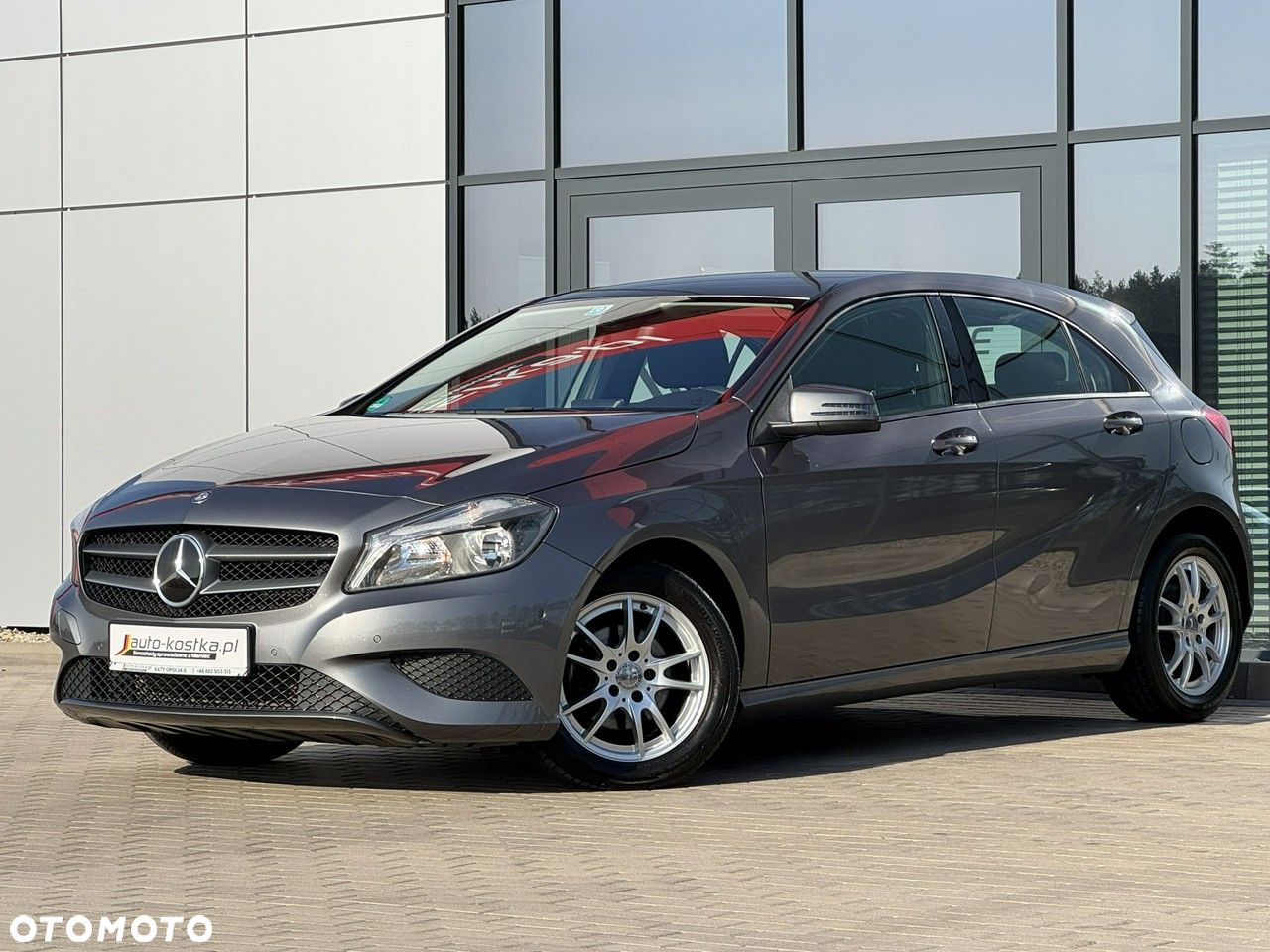 Mercedes-Benz Klasa A 180 (BlueEFFICIENCY) 7G-DCT Urban - 2