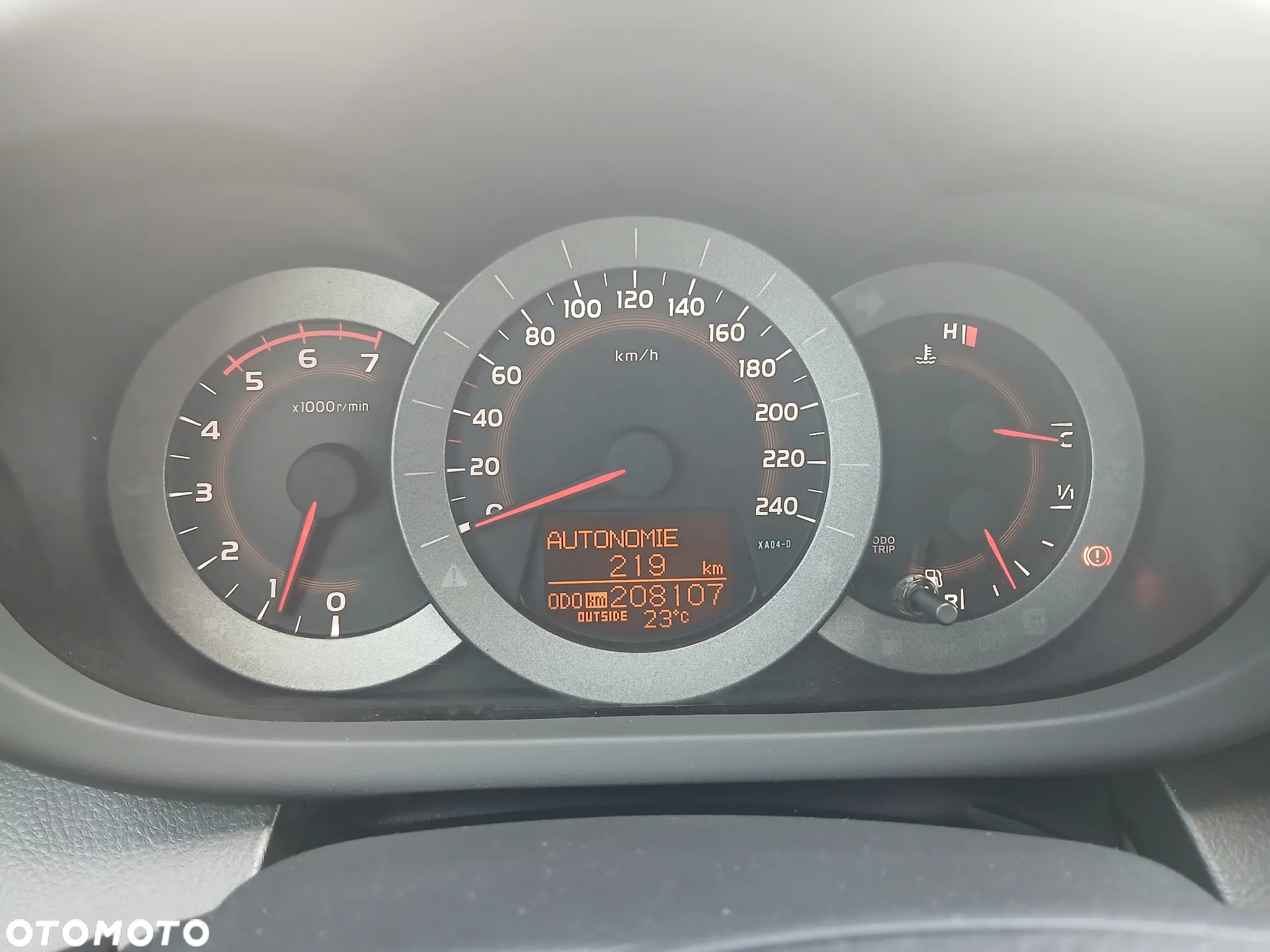 Toyota RAV4 - 6