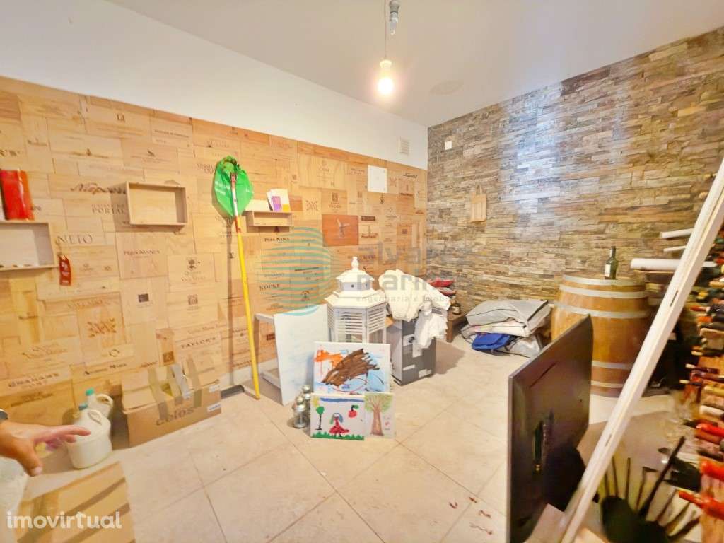 Excelente Moradia / Quinta, área de terreno com 14.600 m2, piscina ... - Grande imagem: 4/60