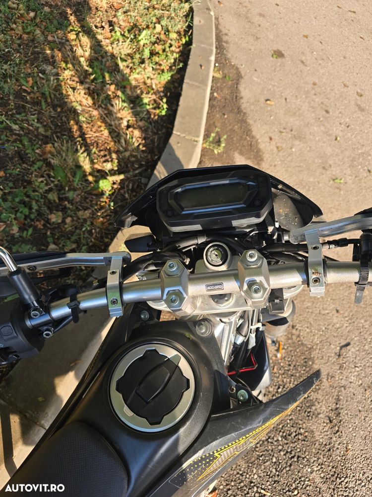 Kawasaki KLX 230R S - 8