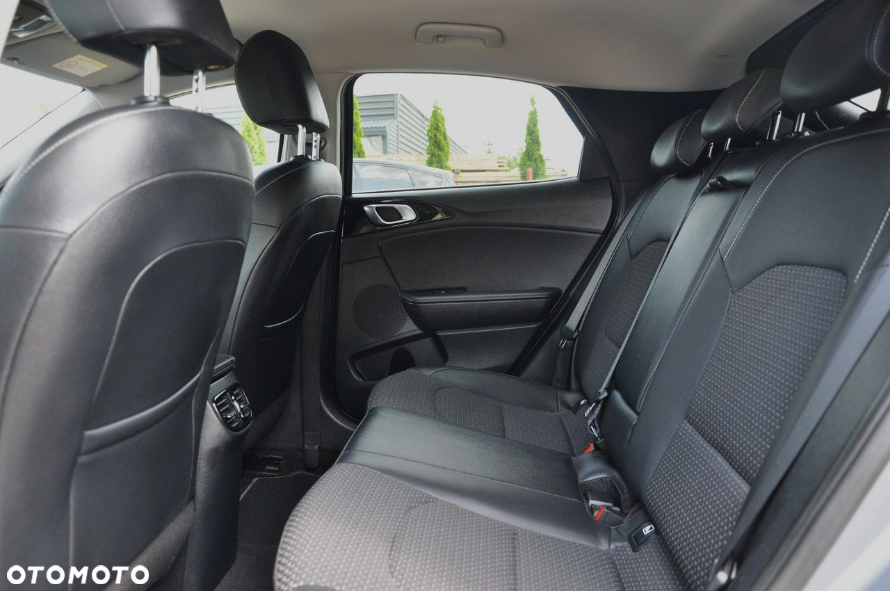 Kia XCeed 1.0 T-GDI L Business Line - 15
