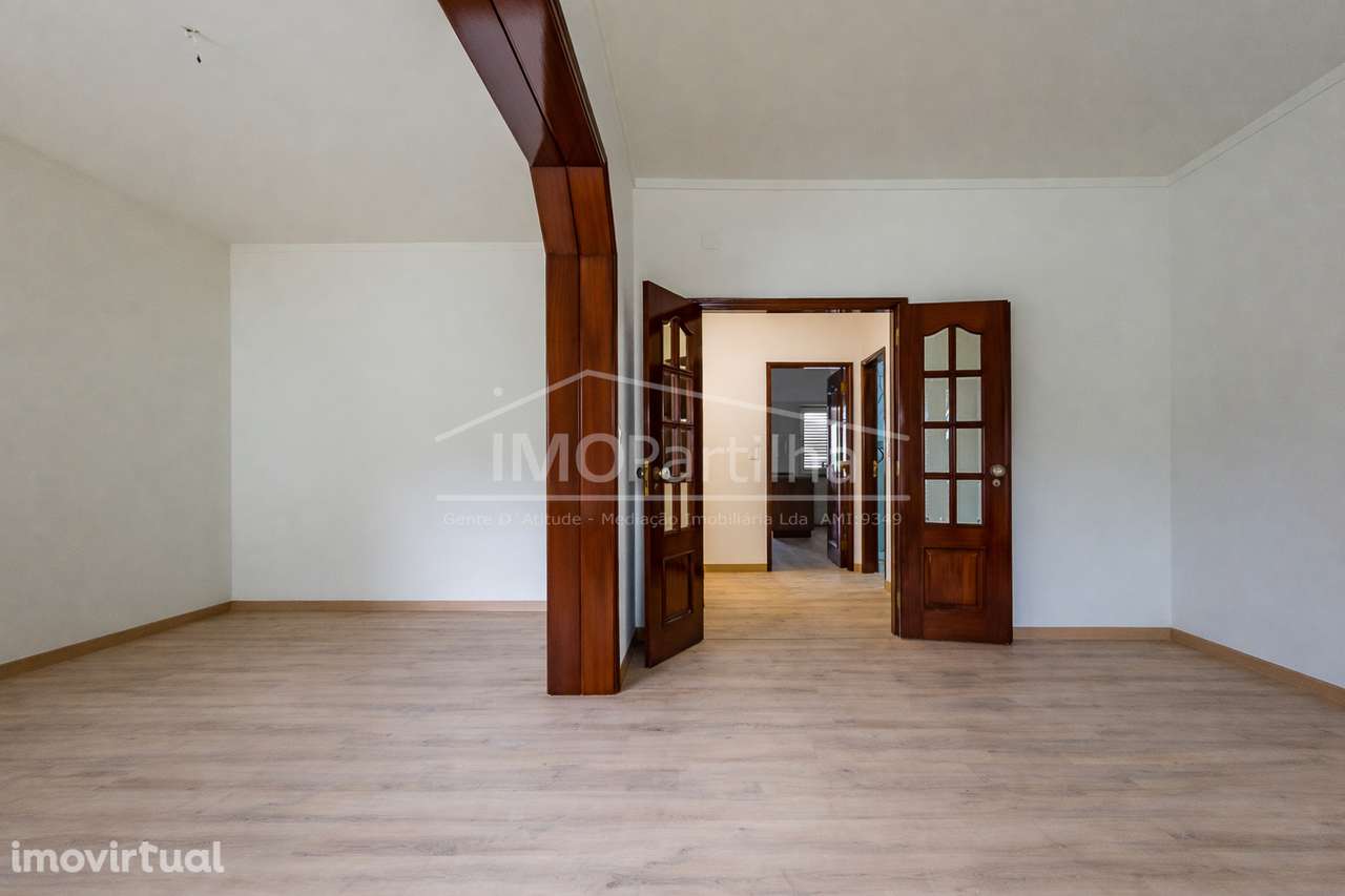 Apartamento t3 à venda na Avenida Mariano Cyrillo de Carvalho
estoril - Grande imagem: 3/25