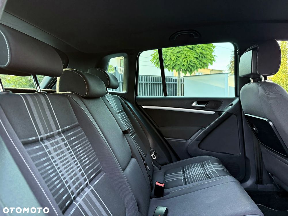 Volkswagen Tiguan 1.4 TSI BlueMotion Technology Lounge Sport & Style - 27