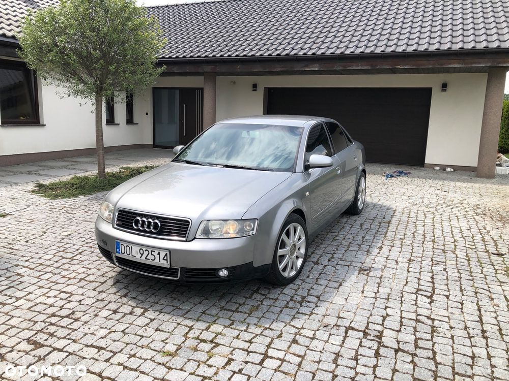 Audi A4 Avant - 4
