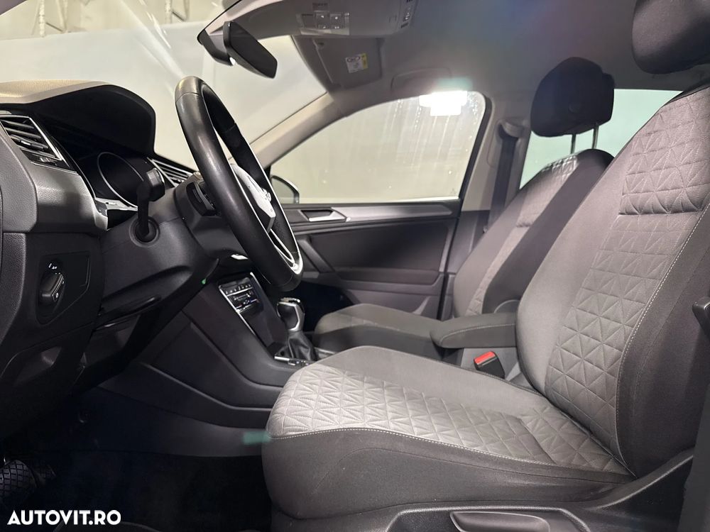 Volkswagen Tiguan - 23