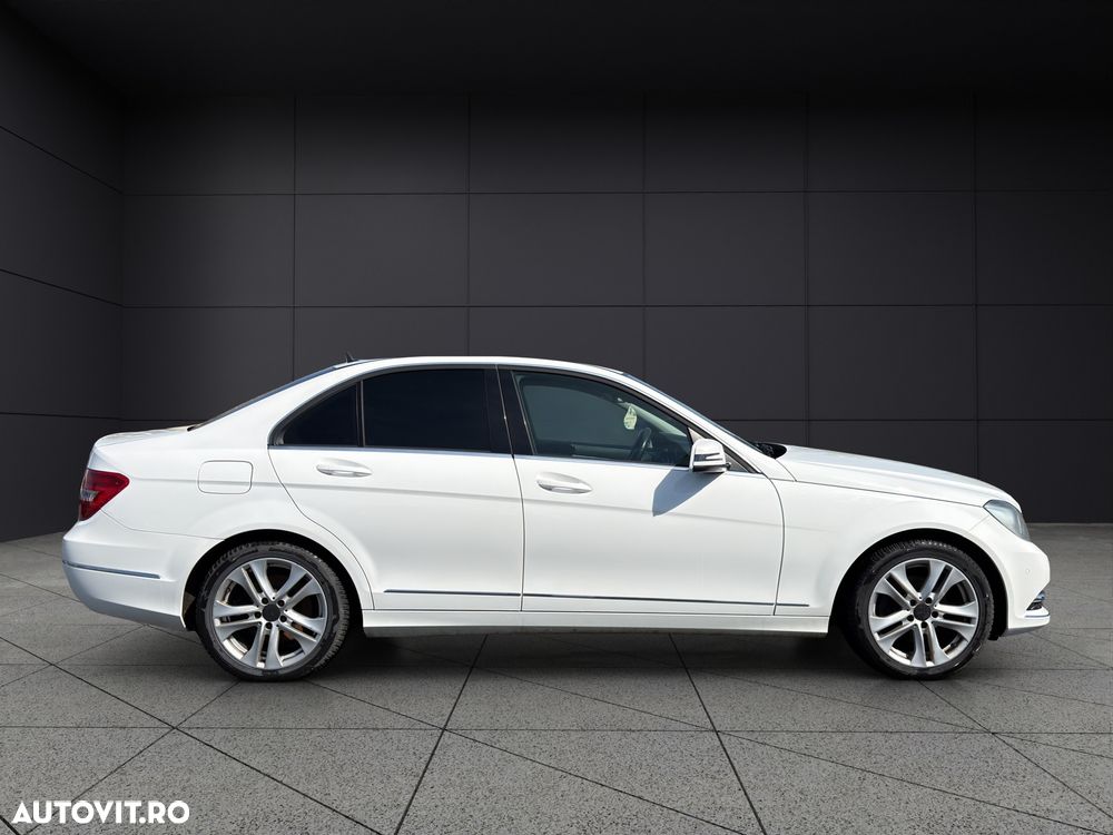 Mercedes-Benz C - 4