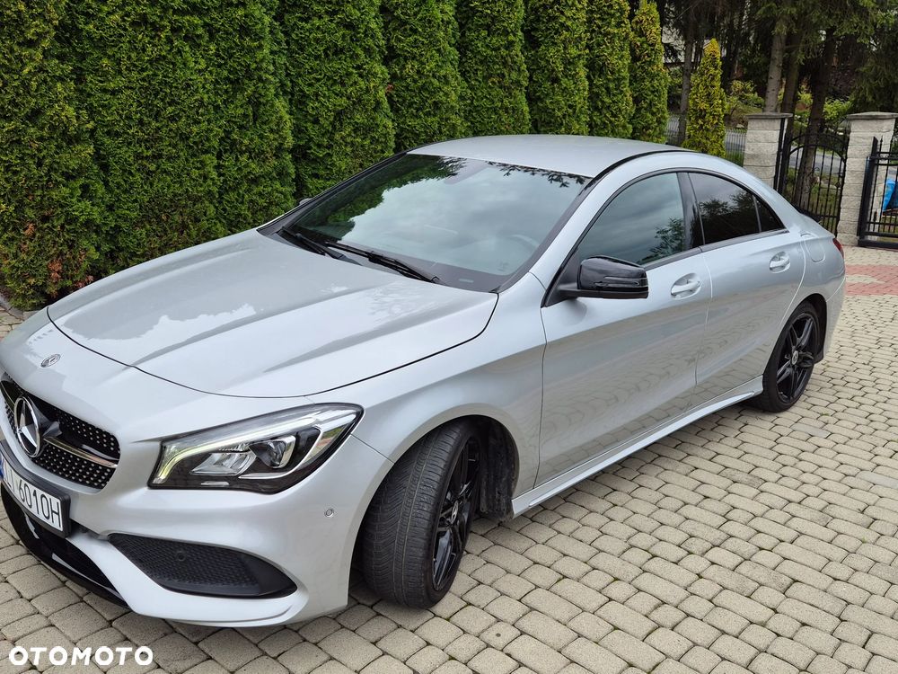 Mercedes-Benz CLA 180 7G-DCT AMG Line - 2