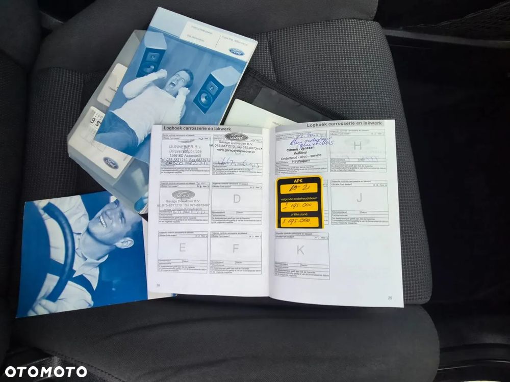 Ford S-Max 2.0 Titanium - 25