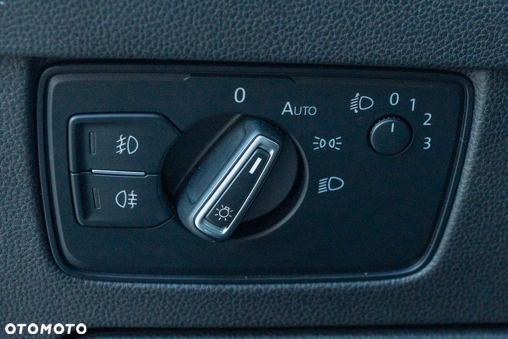 Volkswagen Passat 1.6 TDI BMT Comfortline - 13