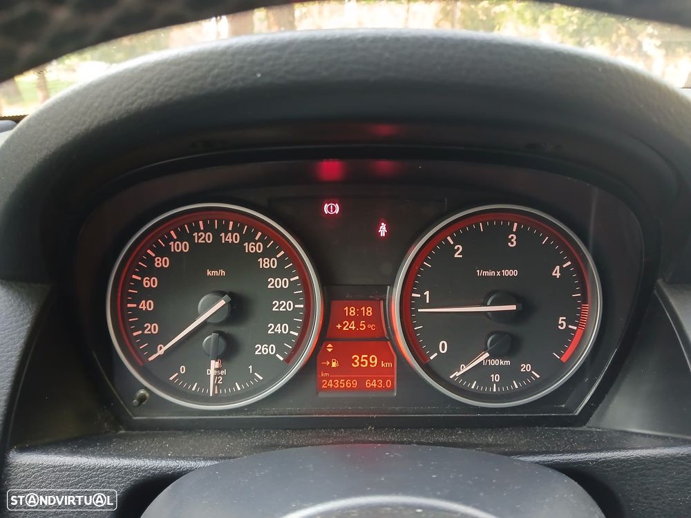 BMW X1 20 d sDrive - 8