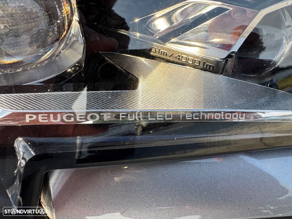 Peugeot 3008 1.2 PureTech GT EAT8 - 22